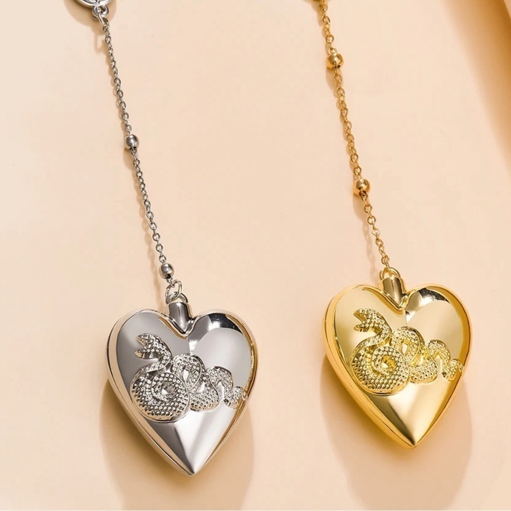 ⭐️NEW⭐️ 18K Gold LDR Serpent Opening Heart Rosary Locket Necklace - Picture 2 of 7